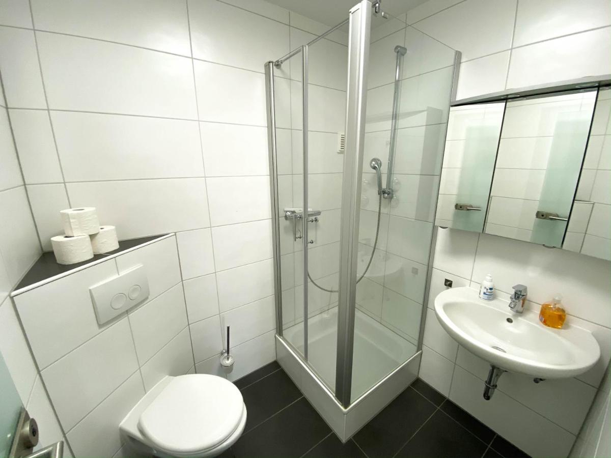 Schanzenstrasse 690 M Ue. M *